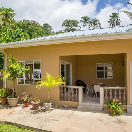 Beau Bassin Inn Baie Lazare  ภายนอก รูปภาพ