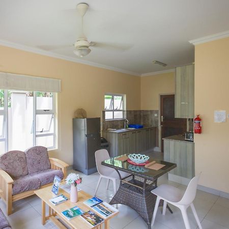 Beau Bassin Inn Baie Lazare  ภายนอก รูปภาพ