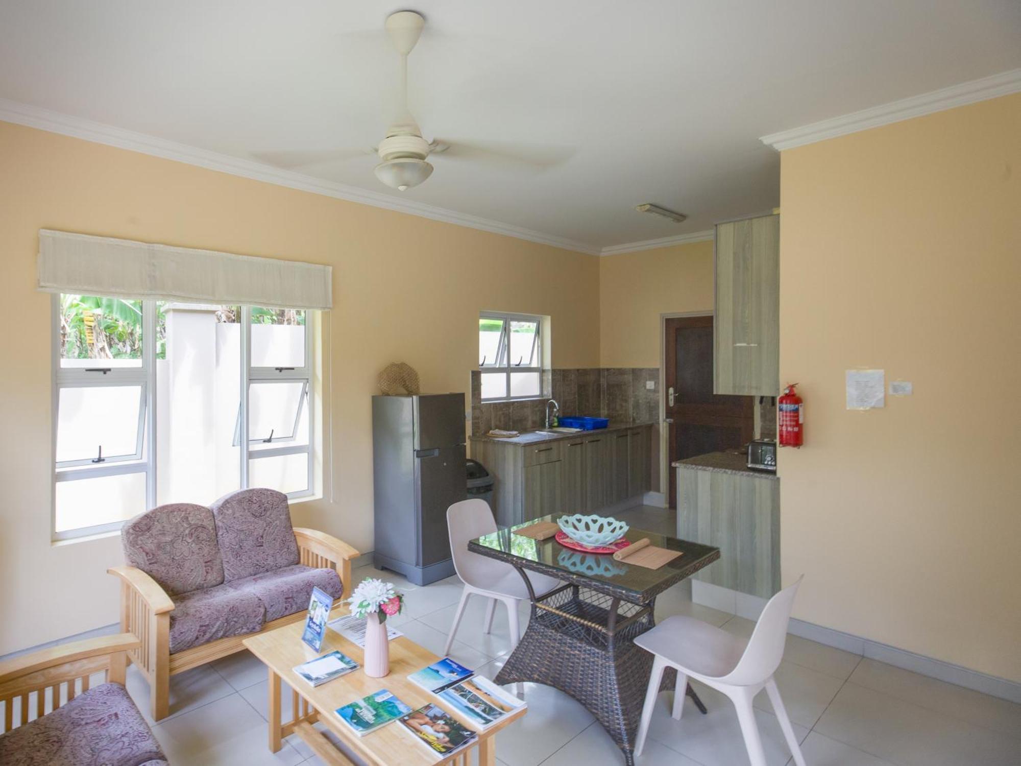 Beau Bassin Inn Baie Lazare  ภายนอก รูปภาพ